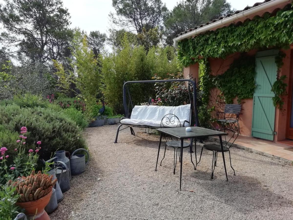 Chambre D'Hote Le Mas Des Romarins Les Arcs-sur-Argens Екстериор снимка